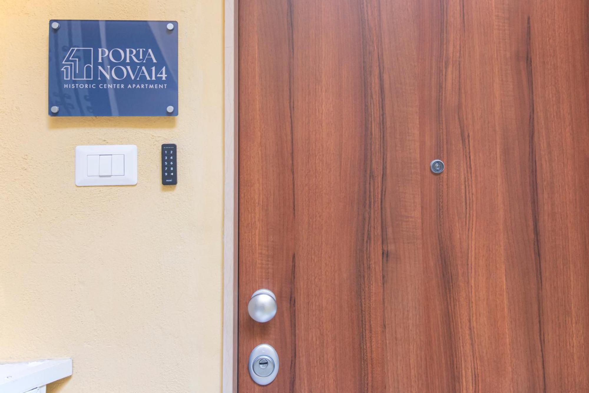 Portanova14 - Historic Center Apartment เนเปิลส์ ภายนอก รูปภาพ
